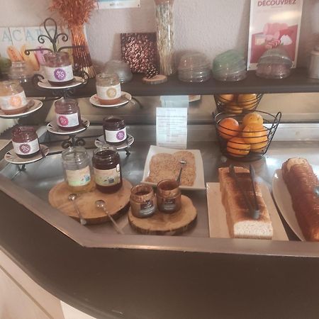 Brit Hotel Besancon L'Horloge Екстериор снимка