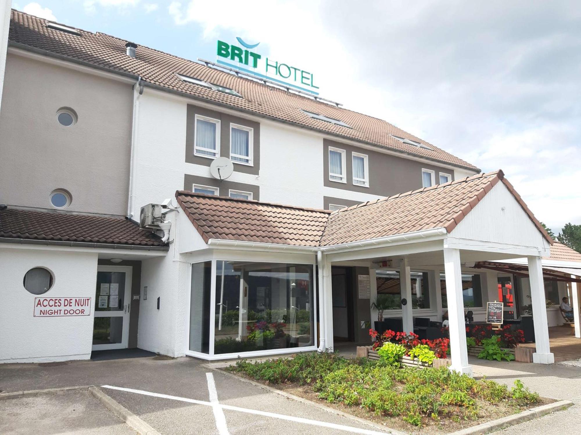 Brit Hotel Besancon L'Horloge Екстериор снимка